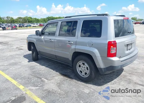 2015 Jeep Patriot Sport z USA, uszkodzony, nr VIN 1C4NJPBA5FD125997